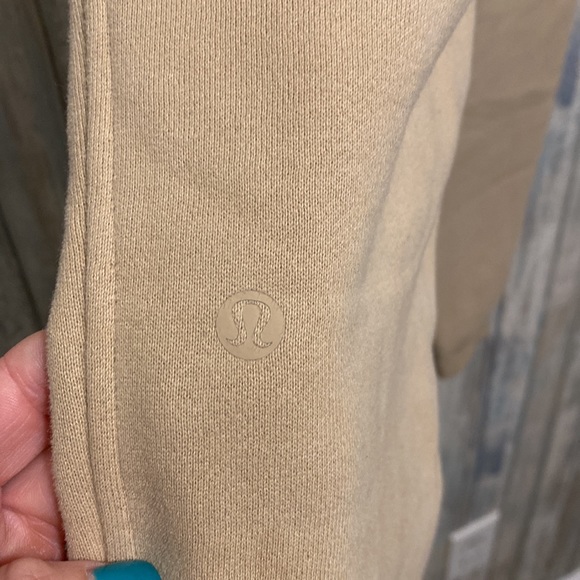 Lululemon Scuba High Rise Full Length Joggers | Trench | Size 4 - Picture 7 of 9